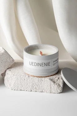 Ароматическая свеча в бетоне UEDINENIE, 100 мл