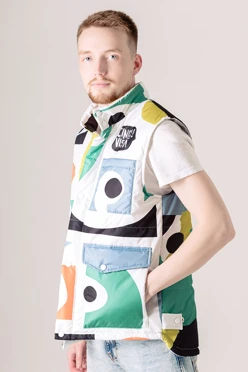 Жилет Хайк на синтепоне унисекс, с полной запечаткой "Cine Vista"