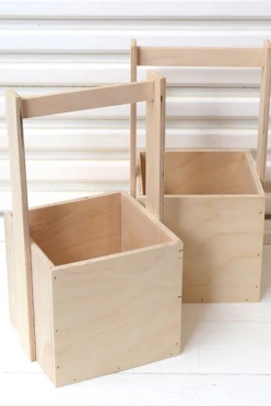 Деревянный ящик с ручками, 12*12см