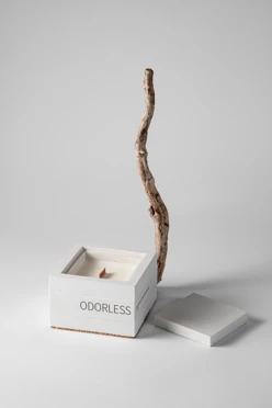 Ароматическая свеча в бетоне ODORLESS MILK, 100 мл