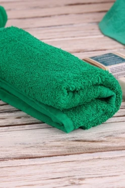Полотенце махровое 70х140 см (Ituma), однотонное ярко-зеленое