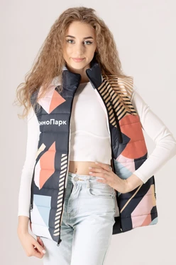 Жилет Бостон на синтепоне со стежкой унисекс, с полной запечаткой "Вожатый"