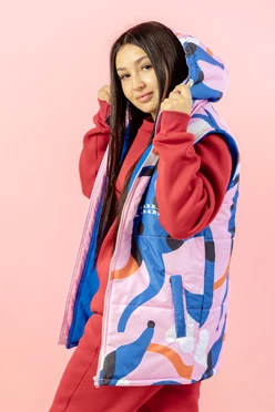 Жилет Диего на синтепоне с капюшоном унисекс, с полной запечаткой