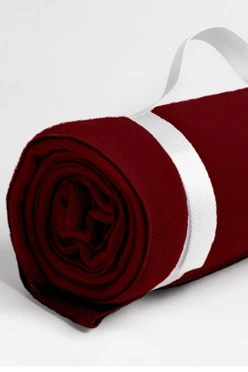 Плед Вдохновение (с ремешком) флисовый 120х155 см, однотонный бордовый