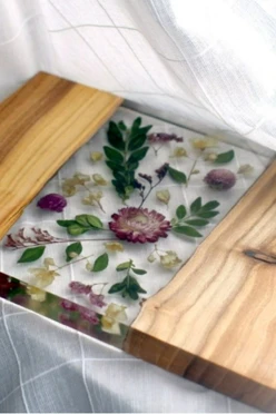 Сервировочная доска из дерева со смолой, 30х20 см