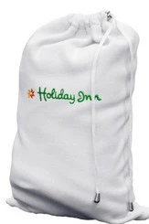 Плед Презент (во флисовом мешке) флисовый 155х170 см, однотонный "Holiday inn"