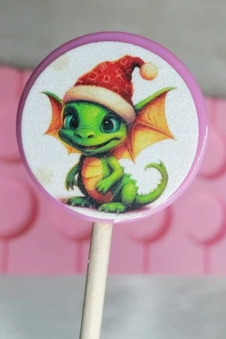 Леденец 3,5 см со съедобной картинкой с 1 стороны "Дракончик"