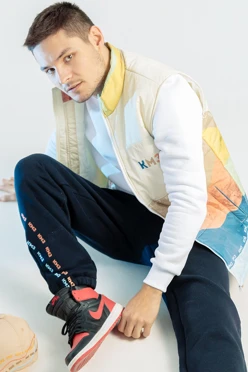 Жилет Портер на синтепоне со стежкой унисекс, с полной запечаткой "КМЗ"